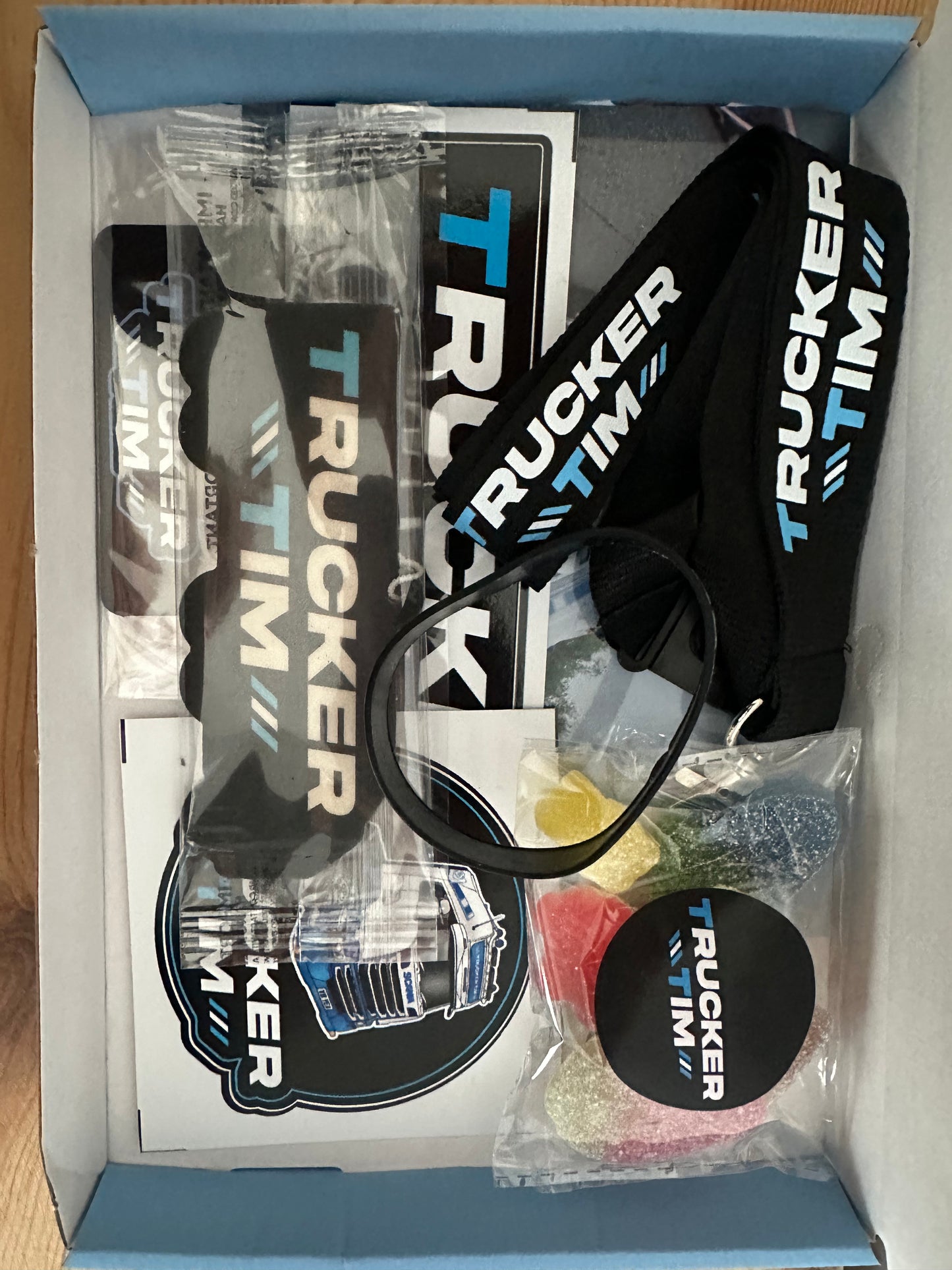 TRUCKER TIM LANYARD GIFT BOX